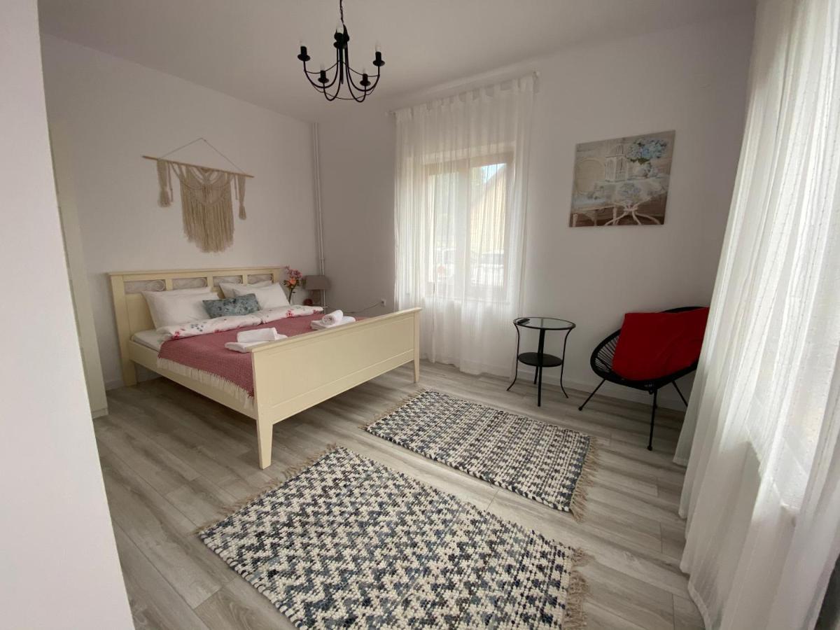 Szymanowka Dom Nad Rzeka - Noclegi Koden Exteriör bild
